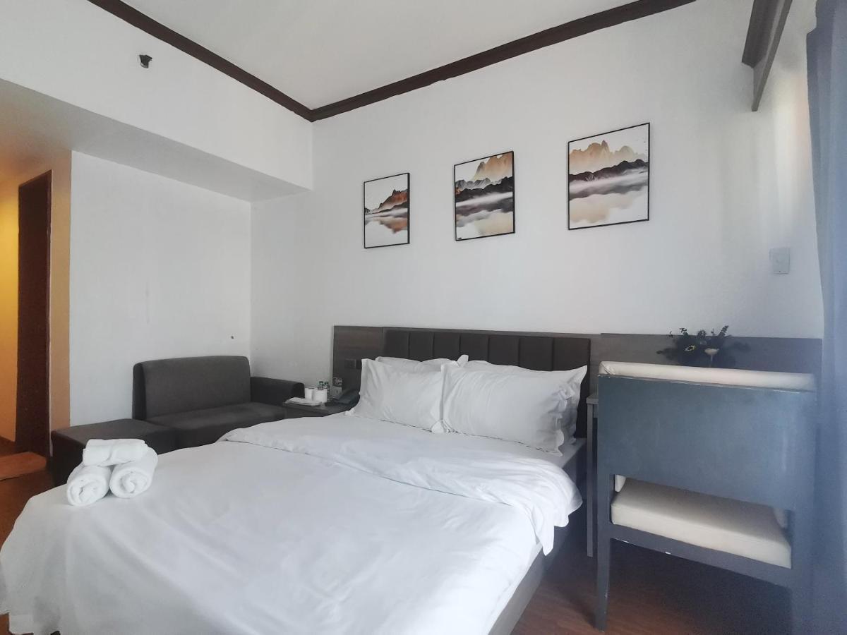 Апарт отель Passion Makati Макати Экстерьер фото